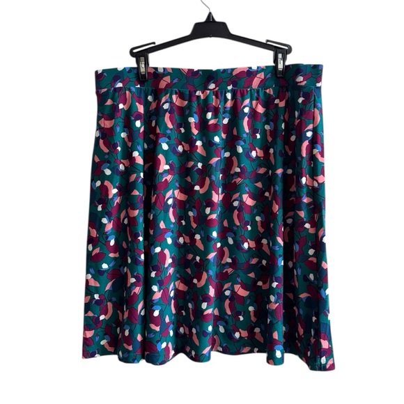 Leota Patterned Women's Skirt - Picture 1 of 6